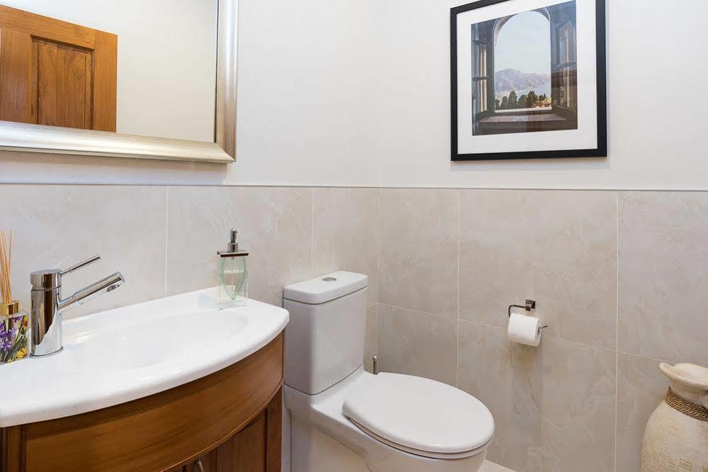 Aldaha Luxury Accommodation ブレナム エクステリア 写真